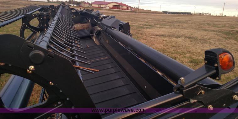 image for item BR9415 2015 MacDon FD75 flex head