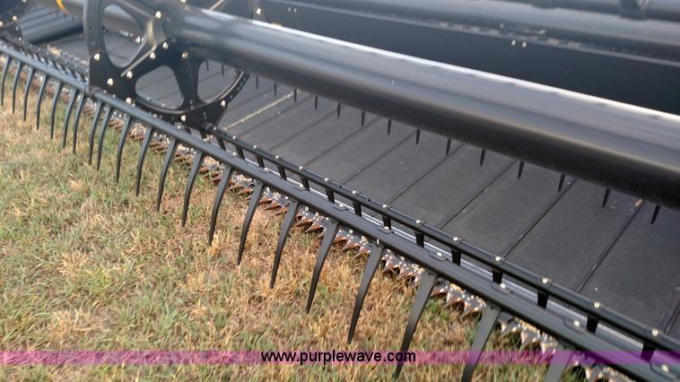 image for item BR9415 2015 MacDon FD75 flex head