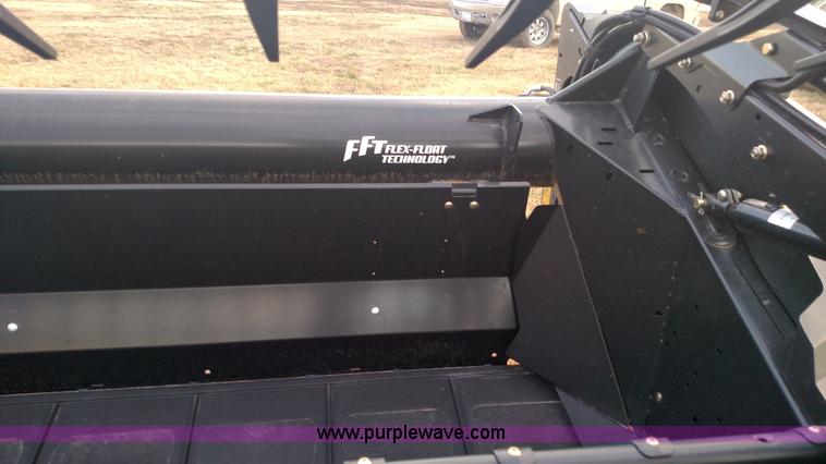 image for item BR9415 2015 MacDon FD75 flex head