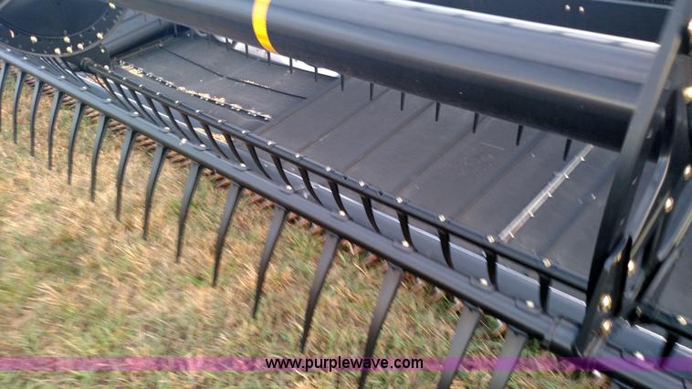 image for item BR9415 2015 MacDon FD75 flex head