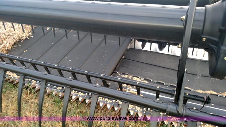 image for item BR9415 2015 MacDon FD75 flex head