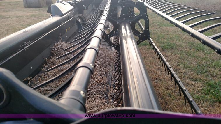 image for item BR9415 2015 MacDon FD75 flex head