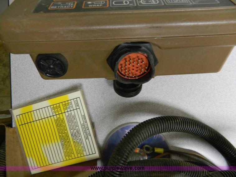 image for item BT9884 2011 John Deere 568 monitor