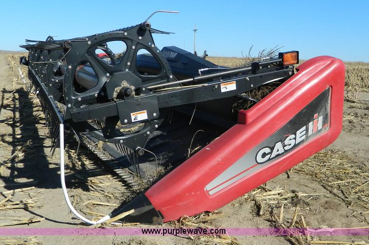 image for item BT9962 2010 Case IH 2142 rigid head