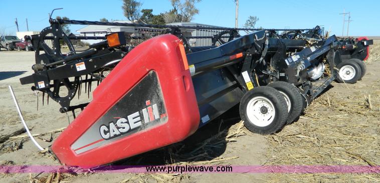 image for item BT9962 2010 Case IH 2142 rigid head