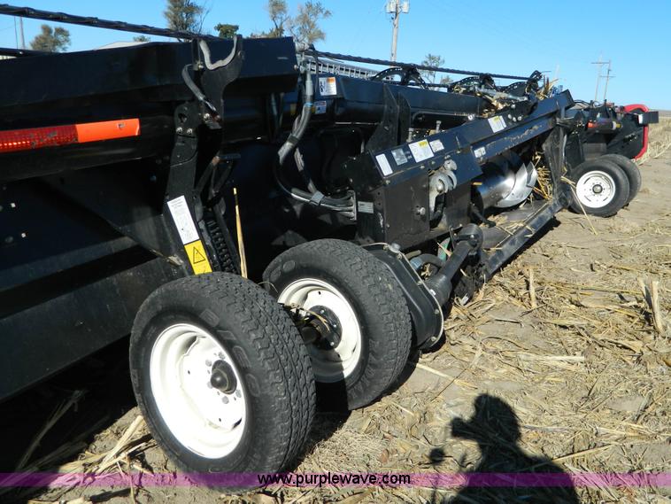 image for item BT9962 2010 Case IH 2142 rigid head