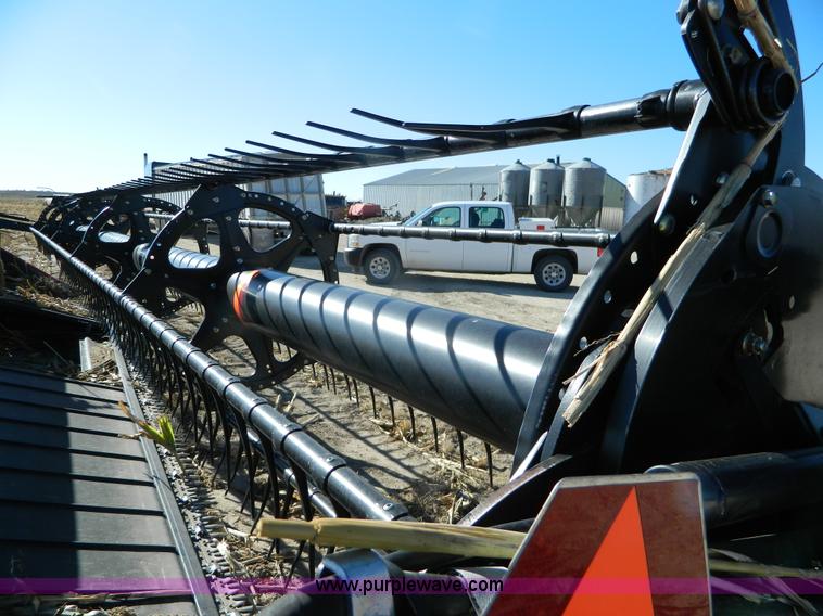 image for item BT9962 2010 Case IH 2142 rigid head