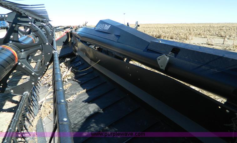 image for item BT9962 2010 Case IH 2142 rigid head