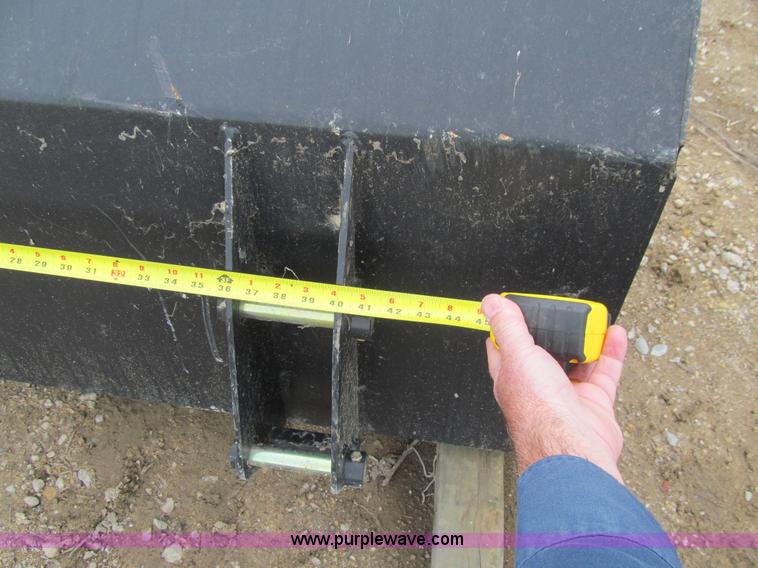 image for item E1217 Loader bucket