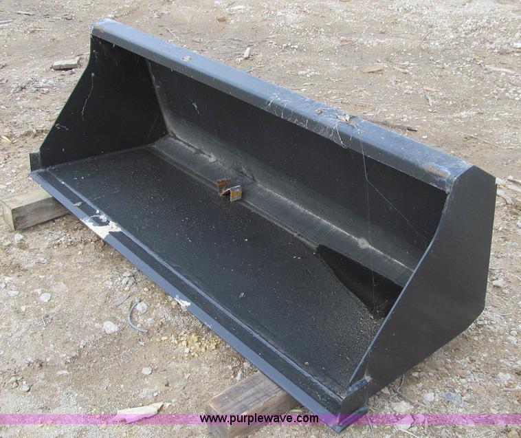 image for item E1220 Loader bucket