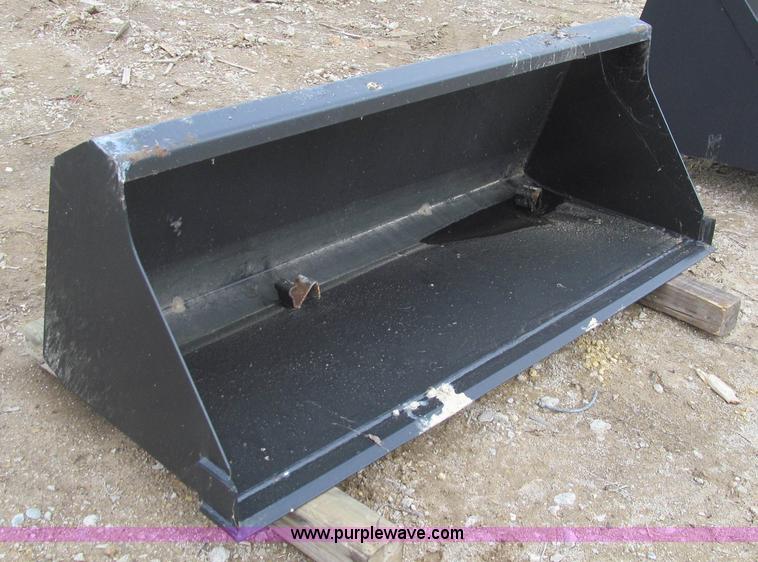 image for item E1221 Loader bucket