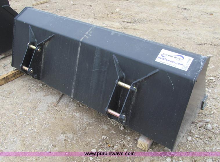 image for item E1232 Loader bucket