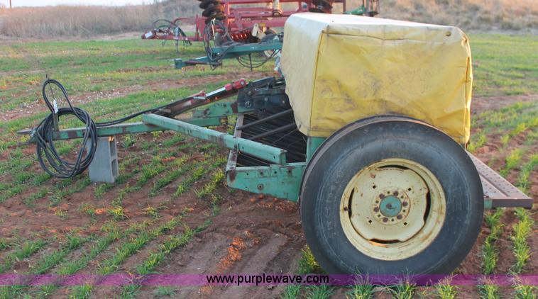 image for item H8019 John Deere 8350 grain drill