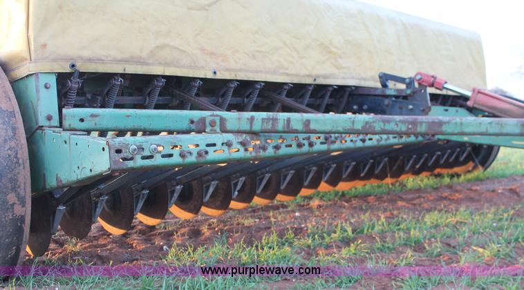 image for item H8019 John Deere 8350 grain drill