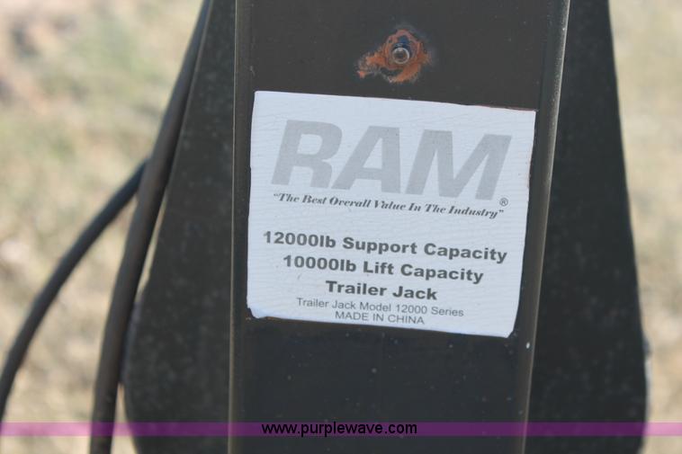 image for item H8026 2013 Ez-Haul G40 Hay Handler gooseneck hay trailer