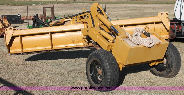 image for item H8027 Garfield 1200RS pull type grader