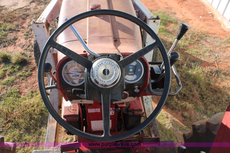 image for item H8035 1967 International Farmall 856 tractor