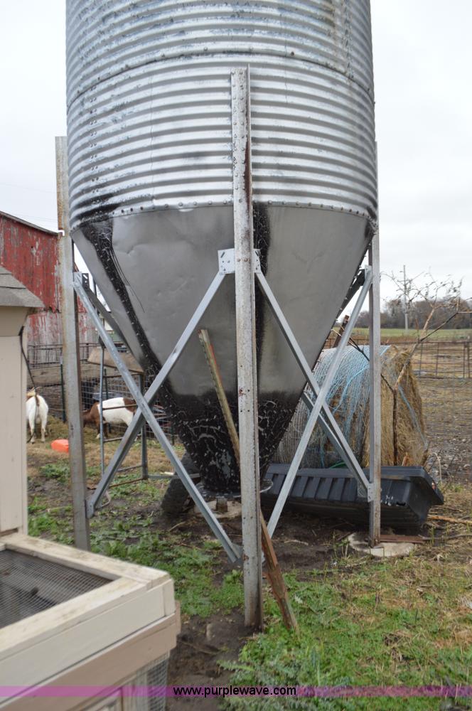 image for item I6270 Bulk bin