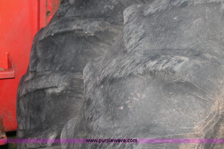 image for item J1359 1981 Versatile 895 4WD tractor