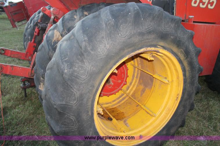 image for item J1359 1981 Versatile 895 4WD tractor