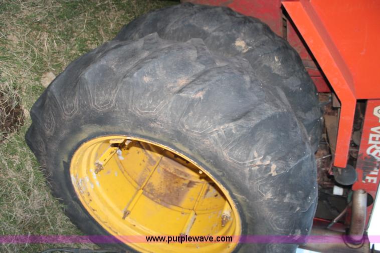 image for item J1359 1981 Versatile 895 4WD tractor