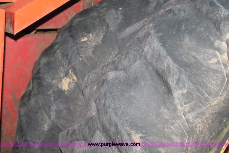 image for item J1359 1981 Versatile 895 4WD tractor