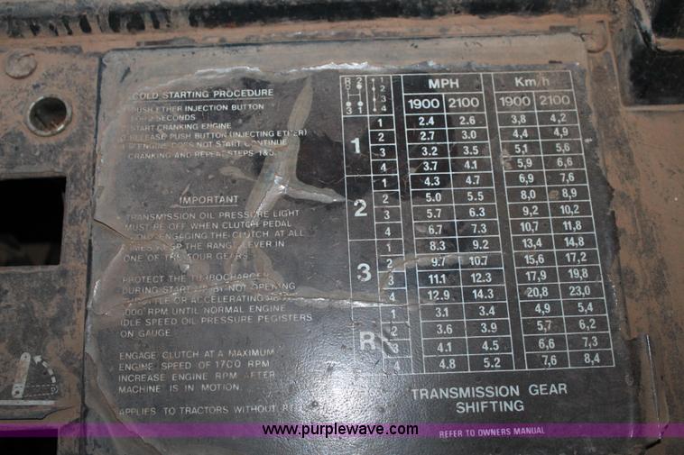 image for item J1359 1981 Versatile 895 4WD tractor