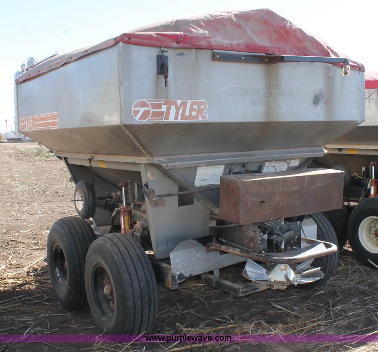 image for item J1373 Tyler fertilizer spreader
