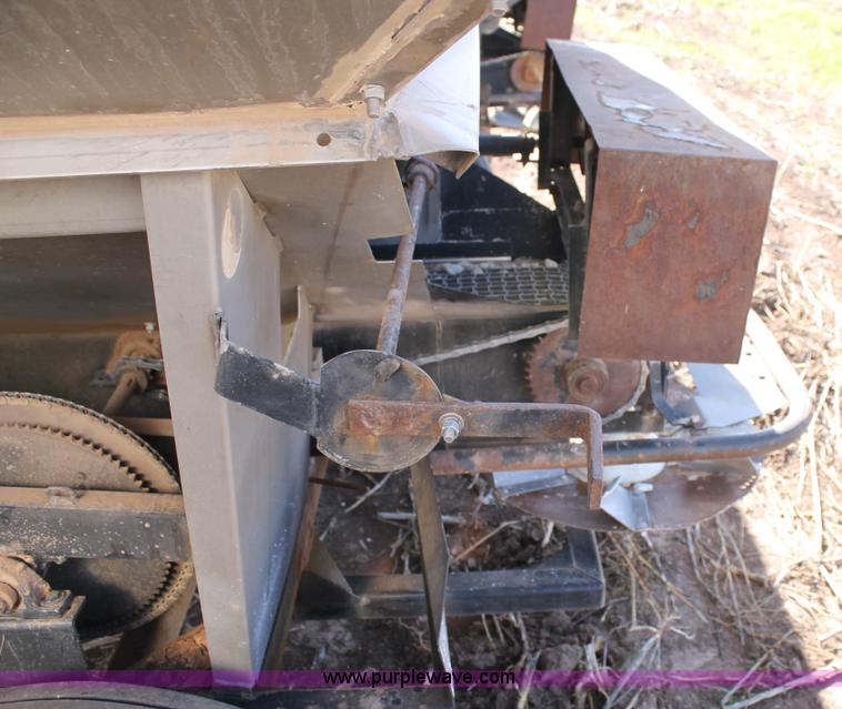 image for item J1373 Tyler fertilizer spreader