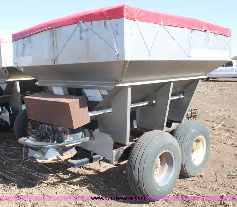 image for item J1374 Tyler fertilizer spreader