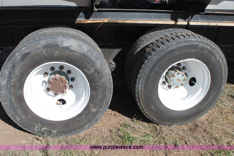 image for item J1378 1970 Mack RS700C tender truck