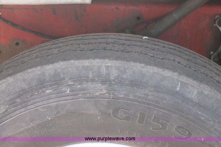 image for item J1378 1970 Mack RS700C tender truck