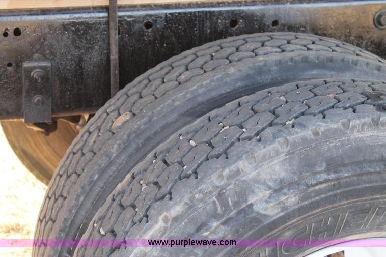 image for item J1378 1970 Mack RS700C tender truck