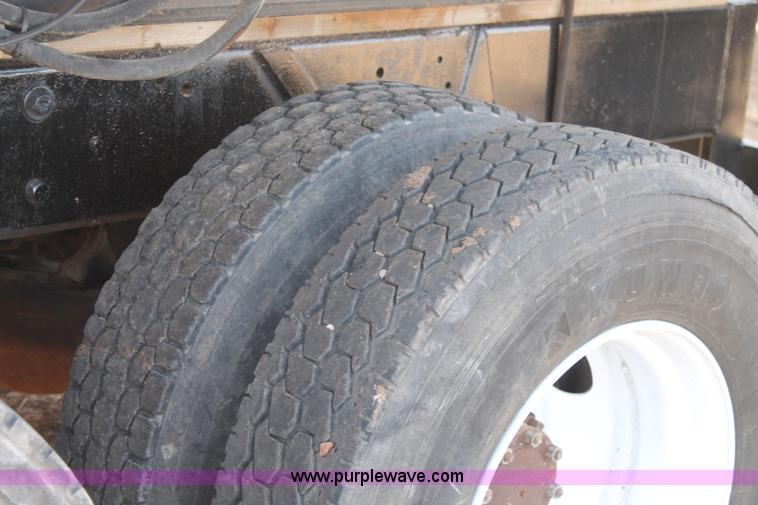 image for item J1378 1970 Mack RS700C tender truck