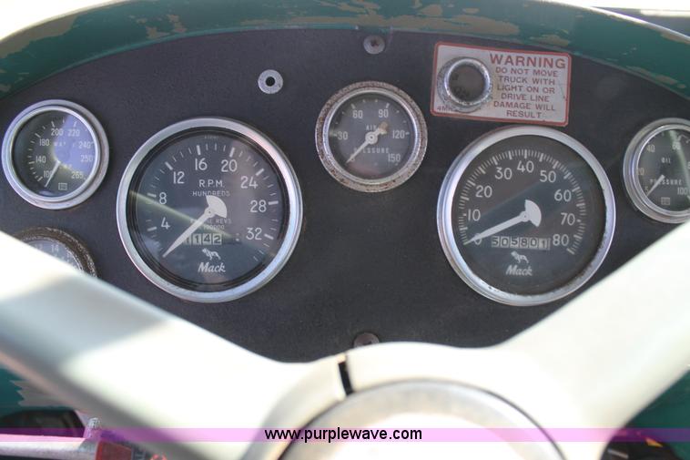 image for item J1378 1970 Mack RS700C tender truck