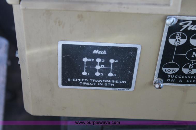 image for item J1378 1970 Mack RS700C tender truck
