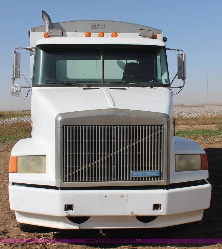 image for item J1379 1989 Volvo WHEB tender truck