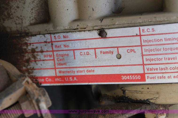 image for item J1379 1989 Volvo WHEB tender truck