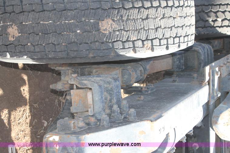 image for item J1380 1995 Volvo WG semi truck