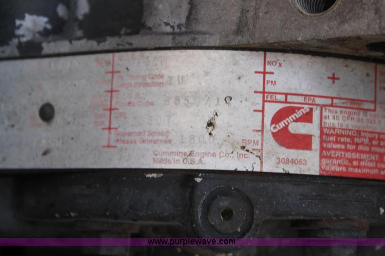 image for item J1380 1995 Volvo WG semi truck