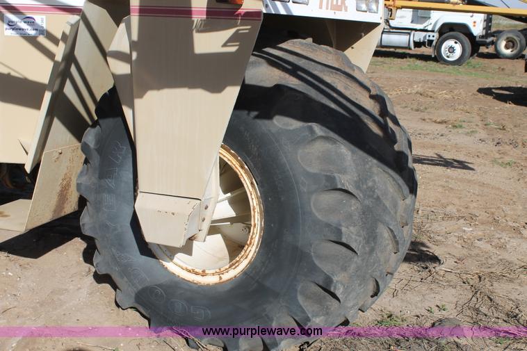 image for item J1382 Tyler 3300 liquid fertilizer sprayer