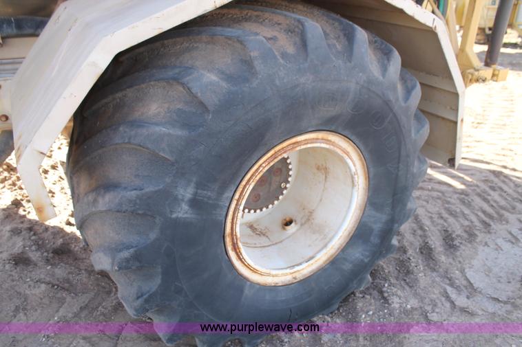 image for item J1382 Tyler 3300 liquid fertilizer sprayer