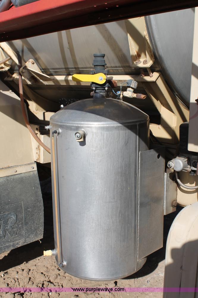 image for item J1382 Tyler 3300 liquid fertilizer sprayer