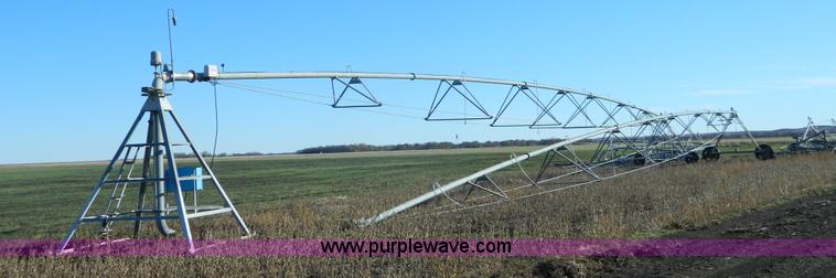 image for item J5159 1992 Valley 6000 center pivot system