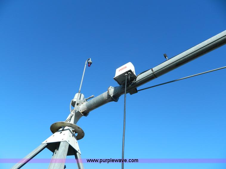image for item J5159 1992 Valley 6000 center pivot system