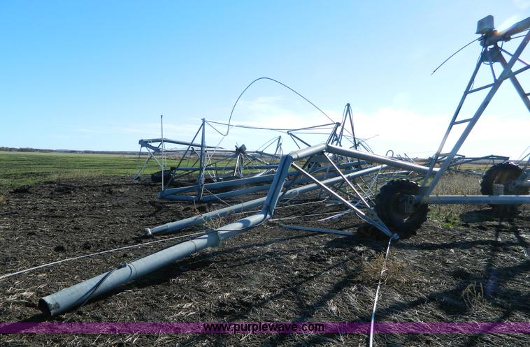 image for item J5159 1992 Valley 6000 center pivot system