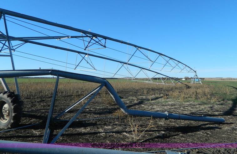 image for item J5159 1992 Valley 6000 center pivot system