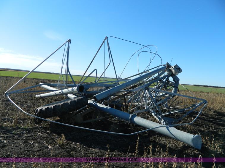 image for item J5159 1992 Valley 6000 center pivot system
