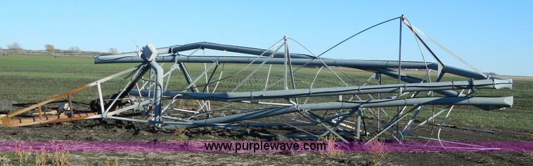 image for item J5159 1992 Valley 6000 center pivot system