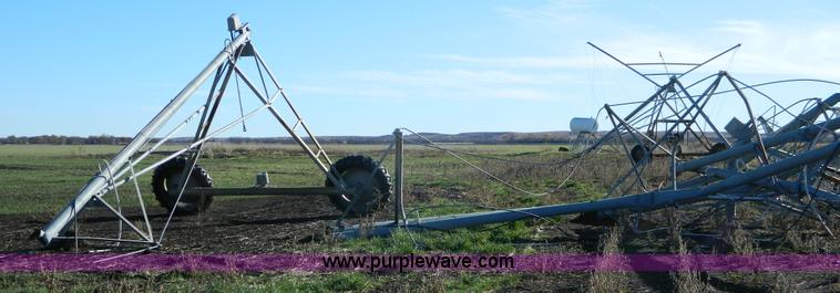 image for item J5159 1992 Valley 6000 center pivot system